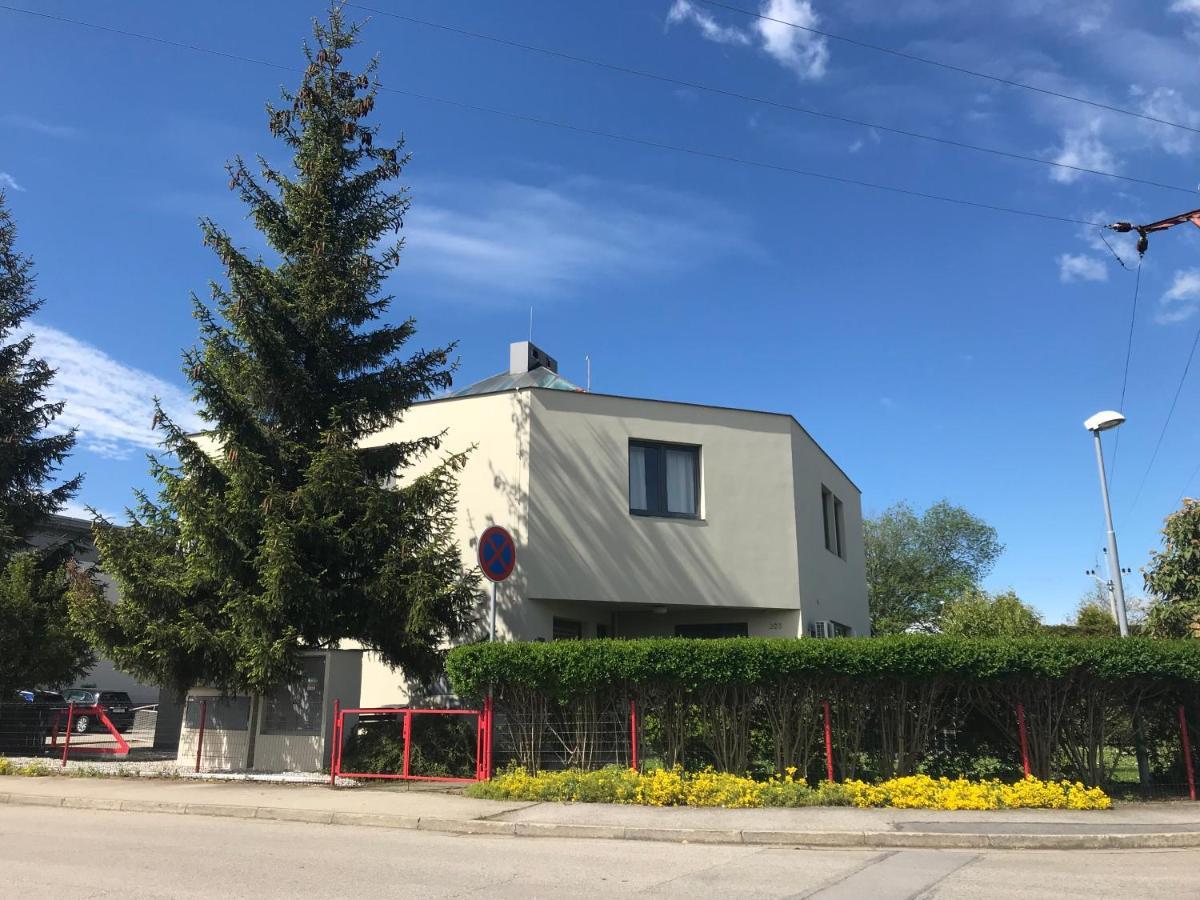 Pension Pegast Ceske Budejovice Extérieur photo