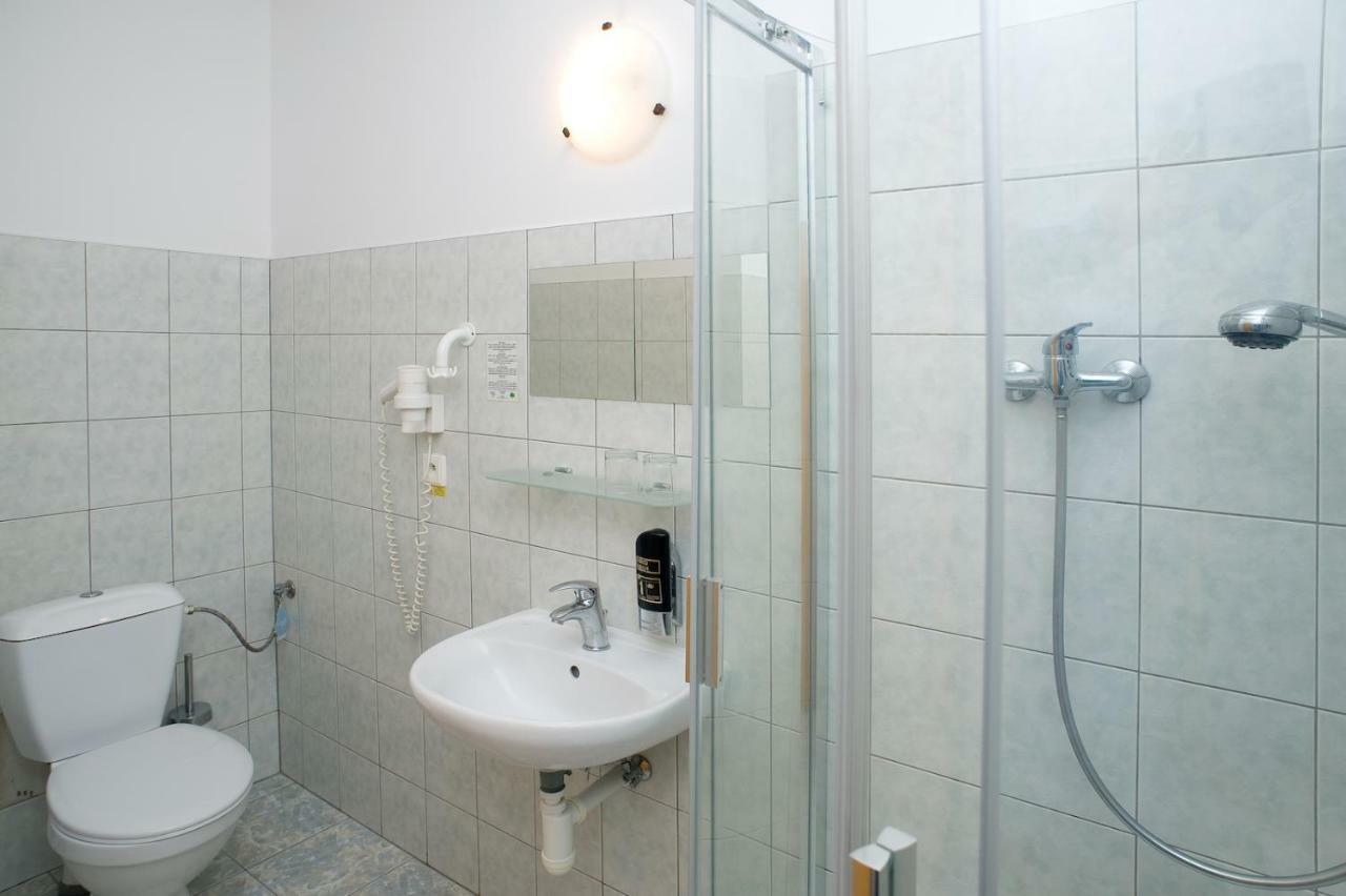 Pension Pegast Ceske Budejovice Extérieur photo